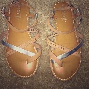 Roxy (NWOT) sandals