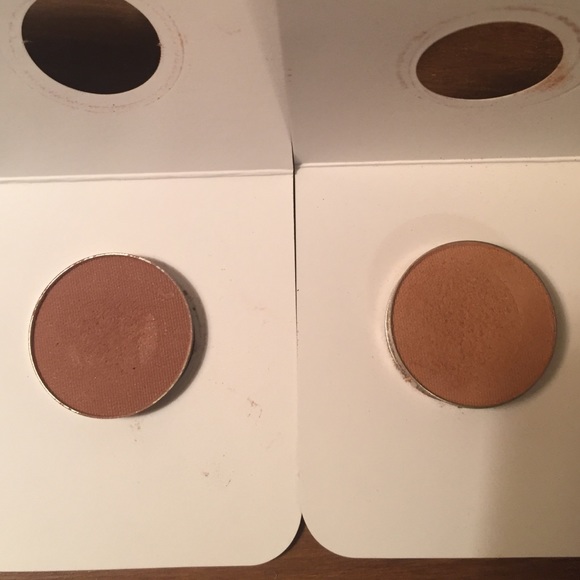 "Taking It To The Max" 4 Eyeshadows - Picture 3 of 4