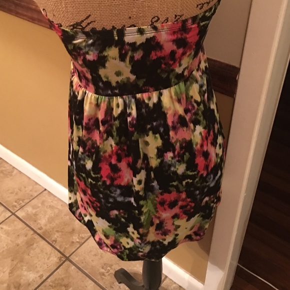 Junior's flowery tube dress - Picture 3 of 3