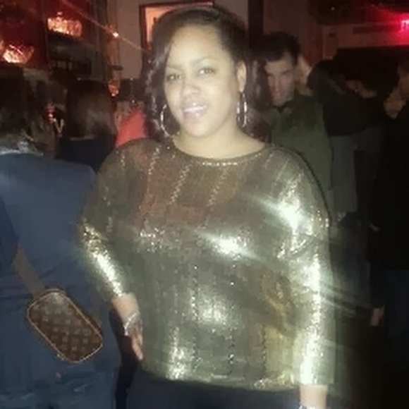 Meet your Posher, Raushanah - Picture 1 of 1