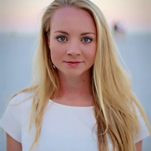 Meet your Posher, Caroline