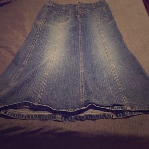 A line denim skirt