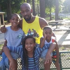 Meet your Posher, Leon