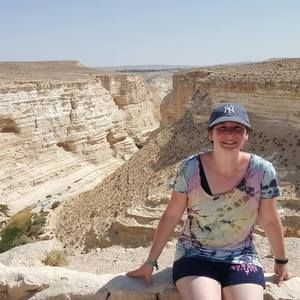 Meet your Posher, Mia