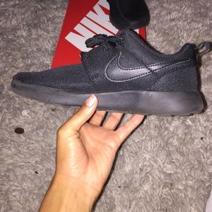 Nike Roshe Run One