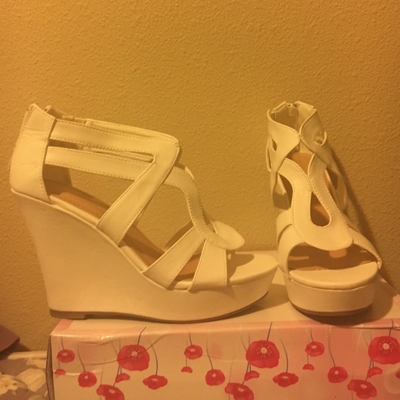 White Wedges never worn