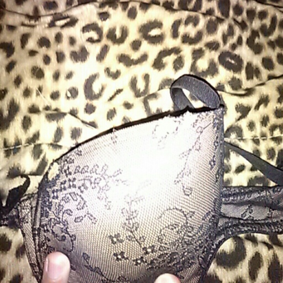 Bras - Picture 3 of 3