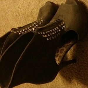 Cathy Jean Olive Green Studded Heels
