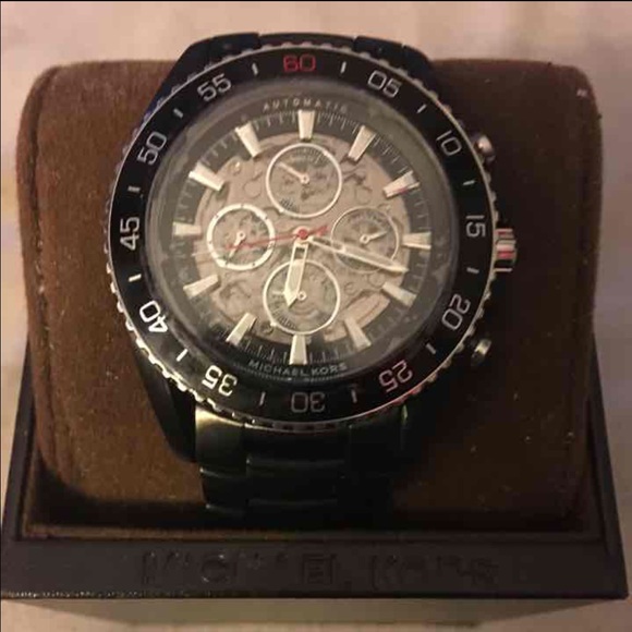 Men's Mk watch - Picture 3 of 3