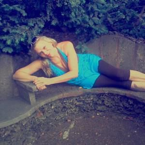 Meet your Posher, Angie