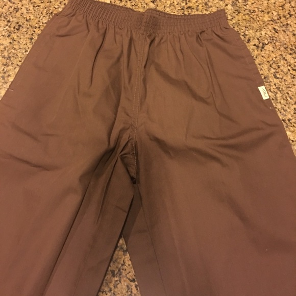 Brand new scrub pants - Picture 4 of 4