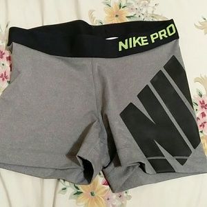 Nike spandex NWOT