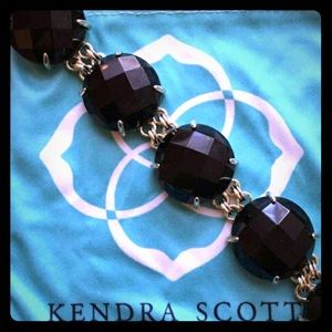 Kendra Scott Cassie bracelet in black.