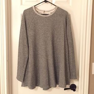 Light weight crew neck