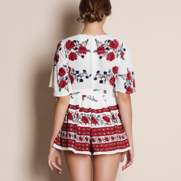 Paradiso Red / White Floral Romper - Picture 3 of 4