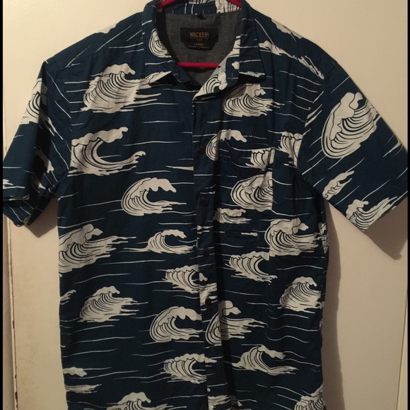 10 Deep Waves Button Up