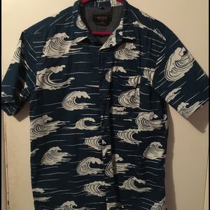 10 Deep Waves Button Up