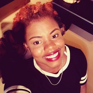 Meet your Posher, Renee