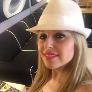 Meet your Posher, Sara