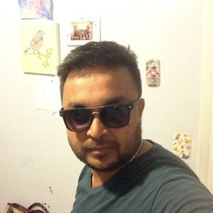 Meet your Posher, Sadek