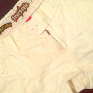 White shorts,Free style