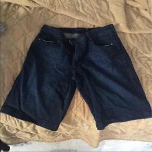 Levi Bermudas 16/33 MAKE AN OFFER!!