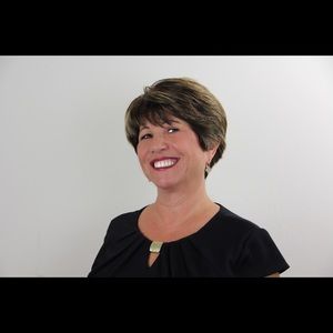 Meet your Posher, Diane