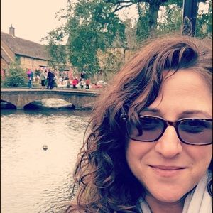 Meet your Posher, Julie