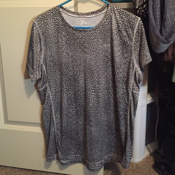 Nike Dri Fit, loose fit top