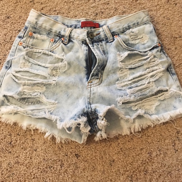 Acid wash jean shorts NWOT