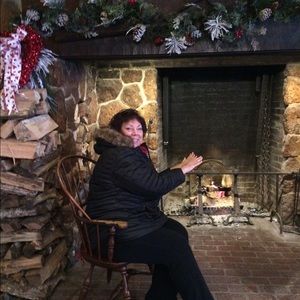 Meet your Posher, Antonia