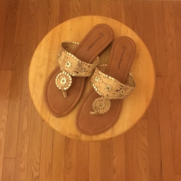 Jack Roger style flip flops