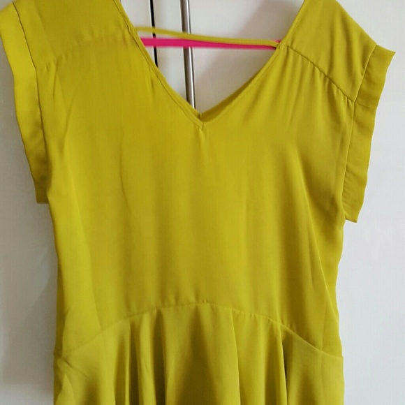 Spence green top