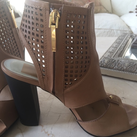Dolce Vita Bootie/shoetie/sandal Block heel size 7
