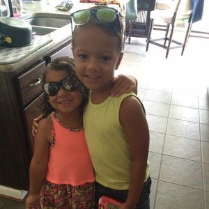 Meet your Posher, Danielle