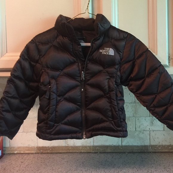 North Face puffer brown coat ( little girl )