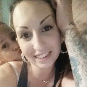 Meet your Posher, Clarissa