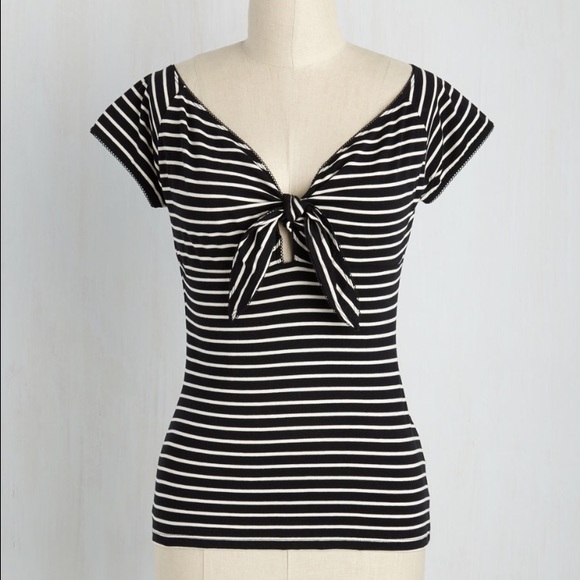 ModCloth Ascot By Surprise top in Size XXL