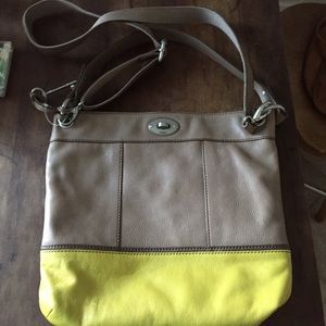 Fossil Purse - like new