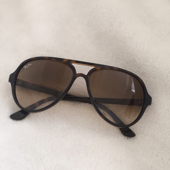 FINAL PRICE DROP Ray Ban Cats Aviator