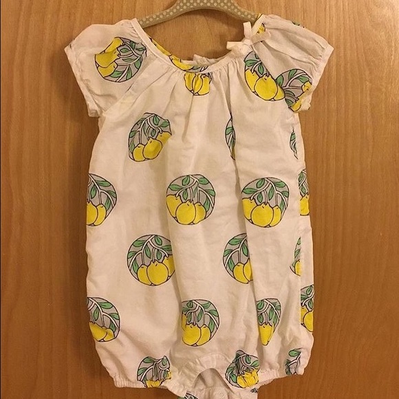 Gap lemon romper