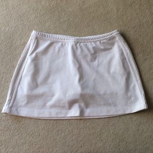 Adidas white tennis skirt. Size M