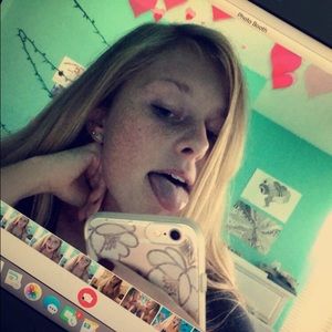 Meet your Posher, Abby