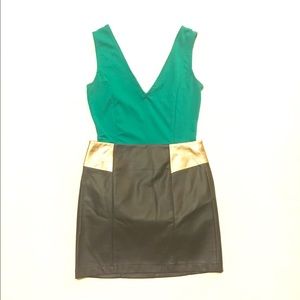 NWT Forever 21 Faux Leather Mini Skirt Size Small