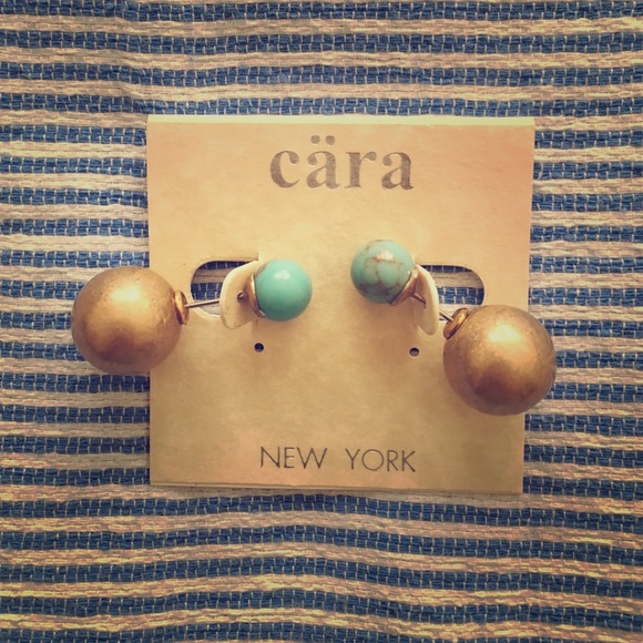 Gold and mint earrings