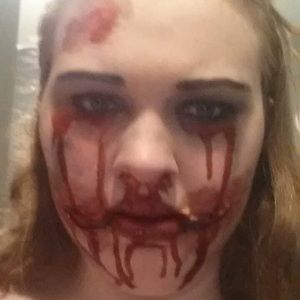 Meet your Posher, Monica