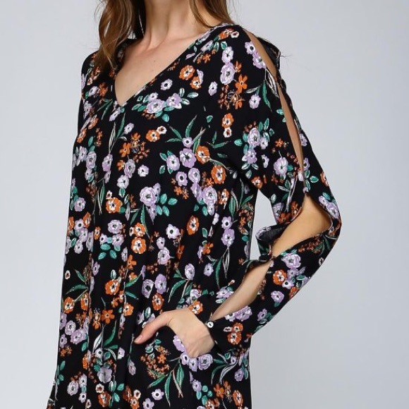 Garden Floral Split Sleeve Dress - Picture 3 of 4