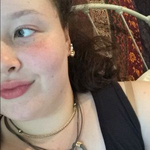 Meet your Posher, Maddie