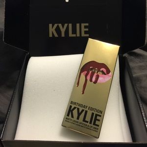 Kylie lip kit Leo