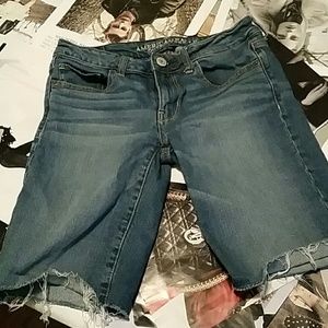 American Eagle skinny bermudas!!